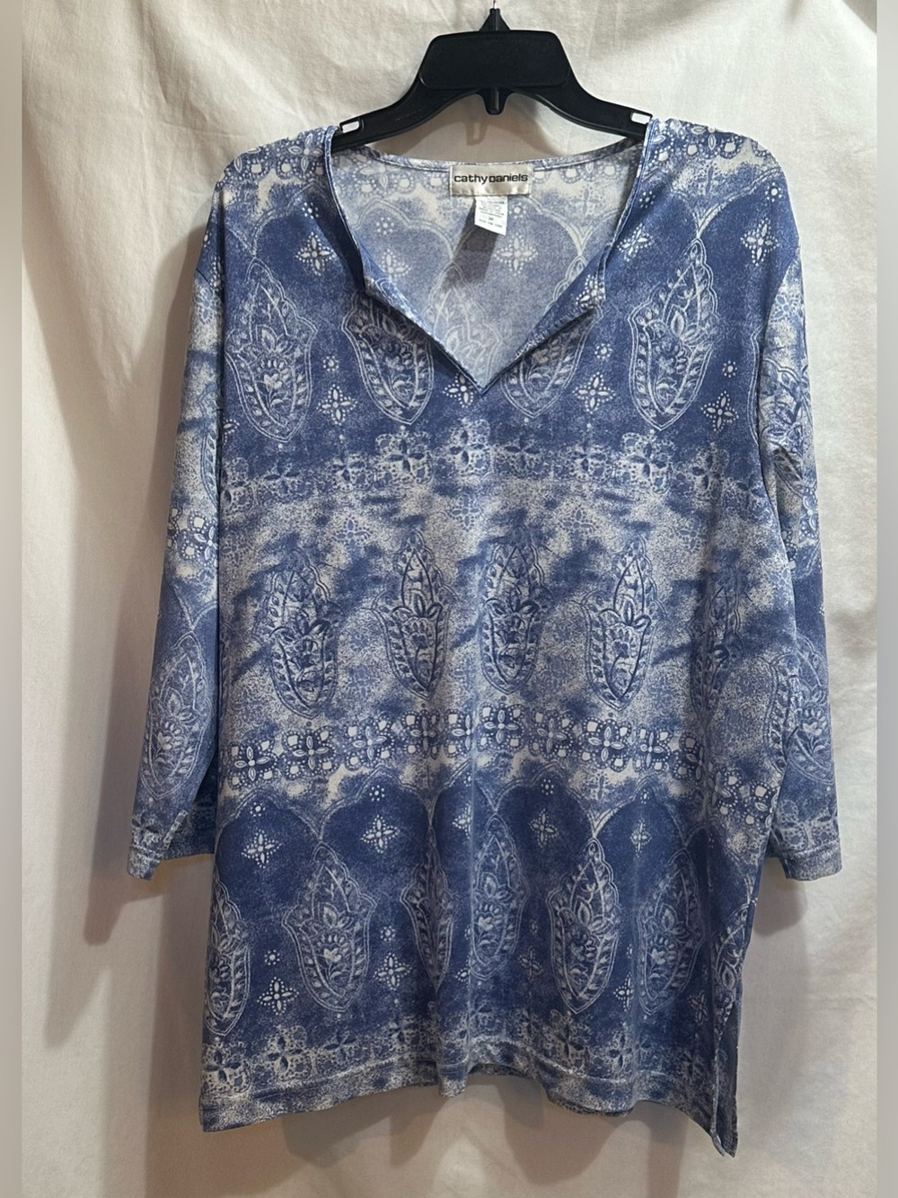 Cathy Daniels Blue Paisley-Print V-Neck Tunic